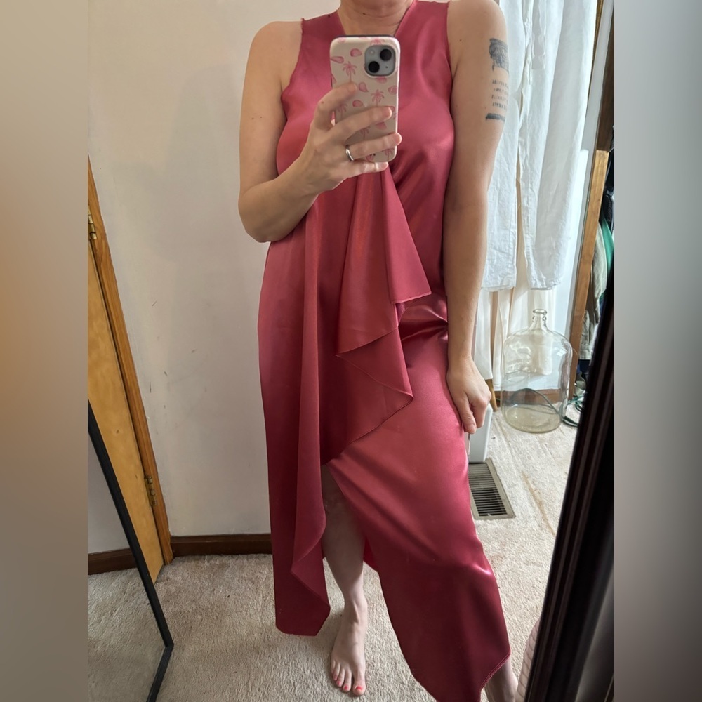 Baja East Mauve Satinesque Elegant Sleeveless Cascade Front Dress